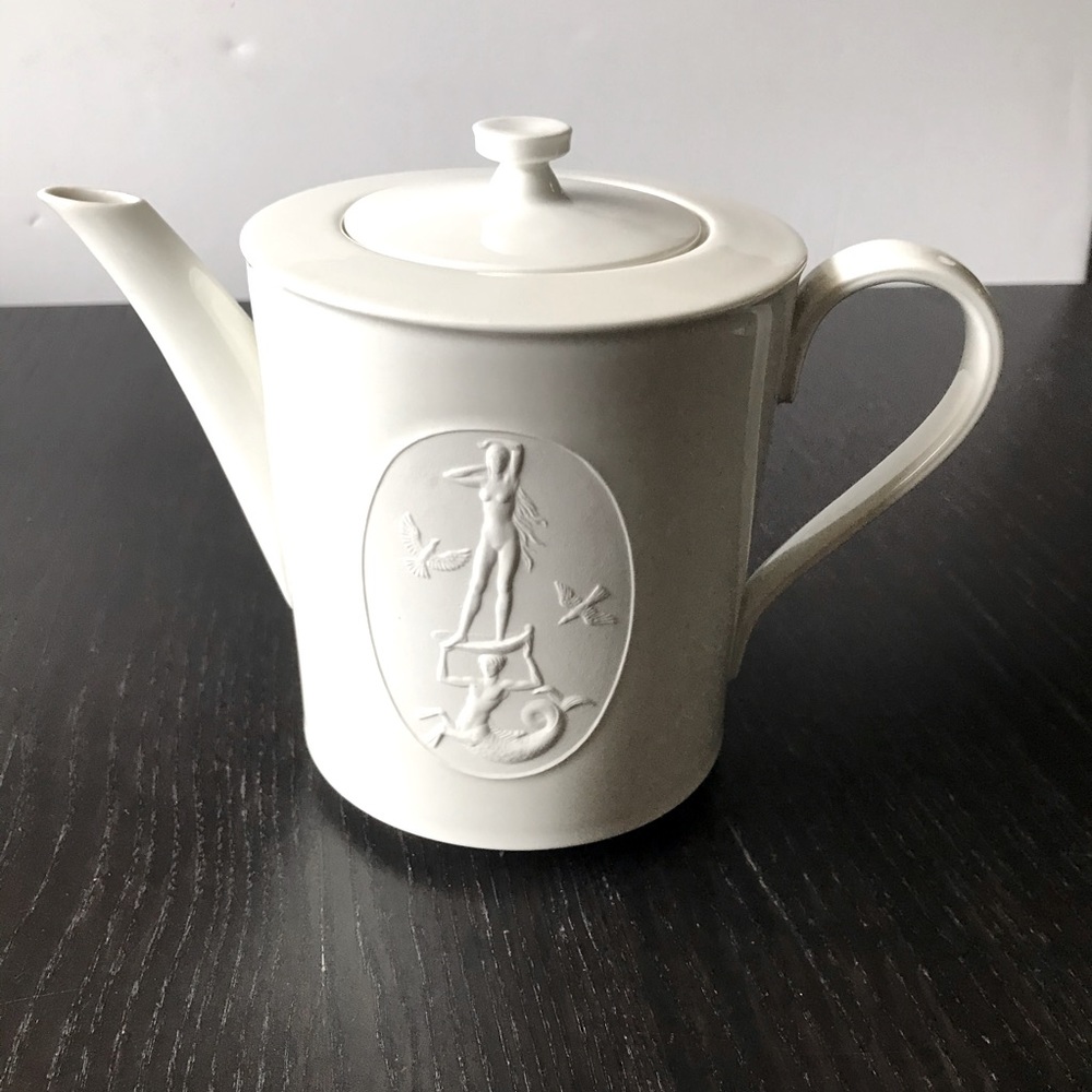 KPM Arkadia Vintage Porcelain Teapot